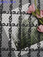 Μαύρος που συγκεντρώνεται ακτινοβολεί μεταλλικό ύφασμα δαντελλών κεντητικής του Tulle Lurex