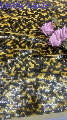 Colorful Sequin Embroidery Fabric Luxury Customized for Party Gowns