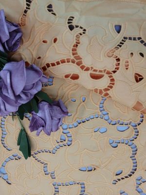 100% Cotton Embroidered Eyelet Fabric Laser Cut Combed Cotton Cloth