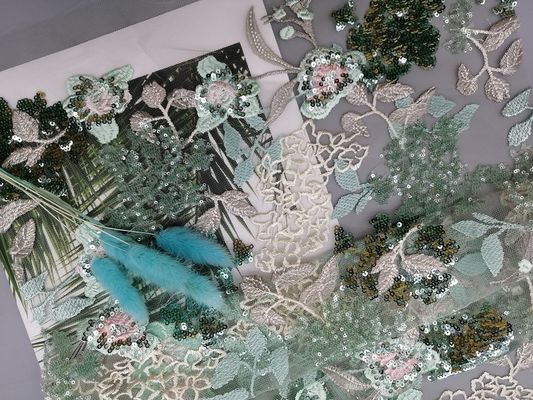 Κυρία Dress AZO ελεύθερο πράσινο Floral κεντημένο τσέκι ύφασμα