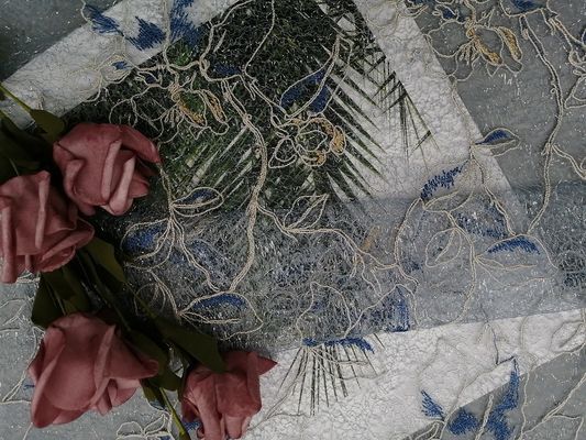 Floral κεντημένο ύφασμα του Tulle Lurex