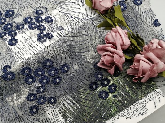 Τρισδιάστατο Floral ύφασμα δαντελλών τσιγγελακιών κεντητικής ναυτικού 60 ναυπηγείων