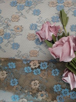 Ύφασμα δαντελλών 145CM μικρό Floral κεντημένο κυρία Dress Lace Brown Color