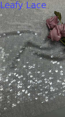 Παγιέτες κεντημένο ύφασμα καρό λαμπερό σχέδιο Αναπνέει πολυτέλεια για βραδινά φορέματα