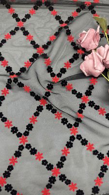Μικρό Λουλούδι Τριαντάφυλλο & Μαύρο Δαντελένιο Δίχτυ με Χνούδι Ποιοτικό Προσαρμοσμένο για Φόρεμα