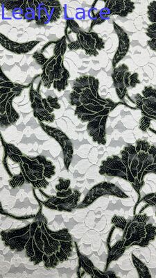 Δέντρα κεντημένα δαντέλα λουλούδια αναπνέουν και κομψά φορέματα εξατομικευμένα όμορφα φορέματα